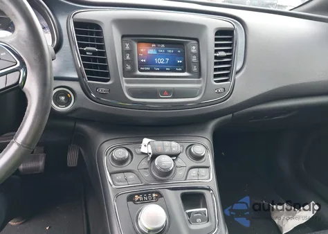 2015 Chrysler 200 S z USA, uszkodzony, nr VIN 1C3CCCBB7FN531636